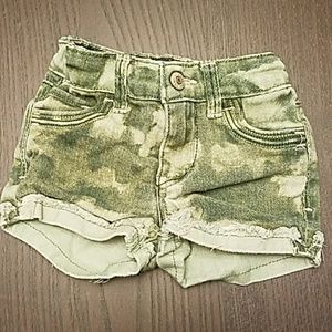 Levis 2T Camo Shorty Shorts